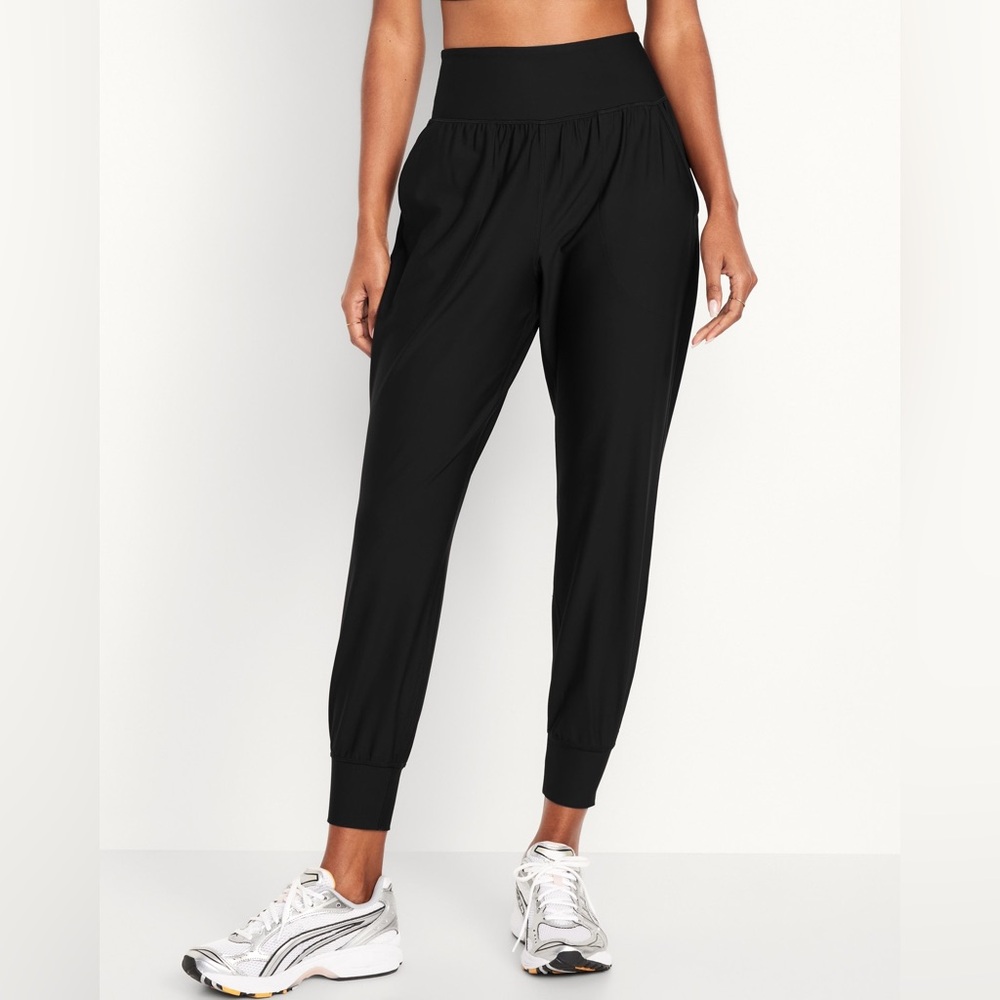 Old Navy Women's PowerSoft Black Jogger Leggings